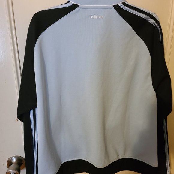 Womens Adidas jacket - Picture 3 of 4